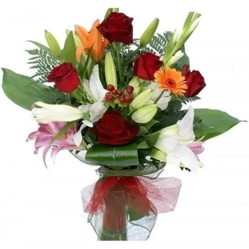 Ramo rosas rojas y lilium blanco