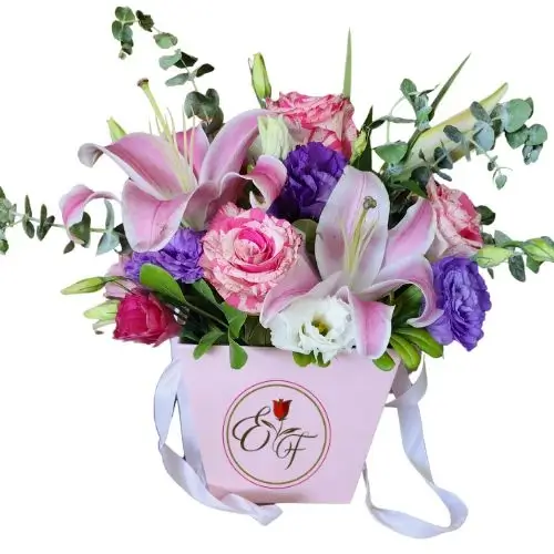 Caja de stargazer con lisianthus