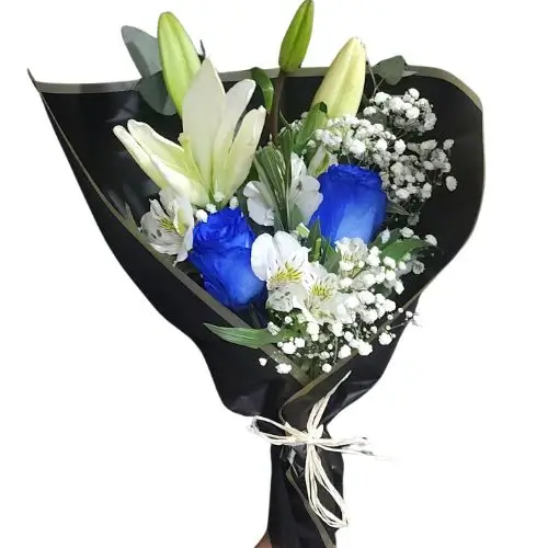 Ramo con 1Lilium y 2 rosa azul Tinturada